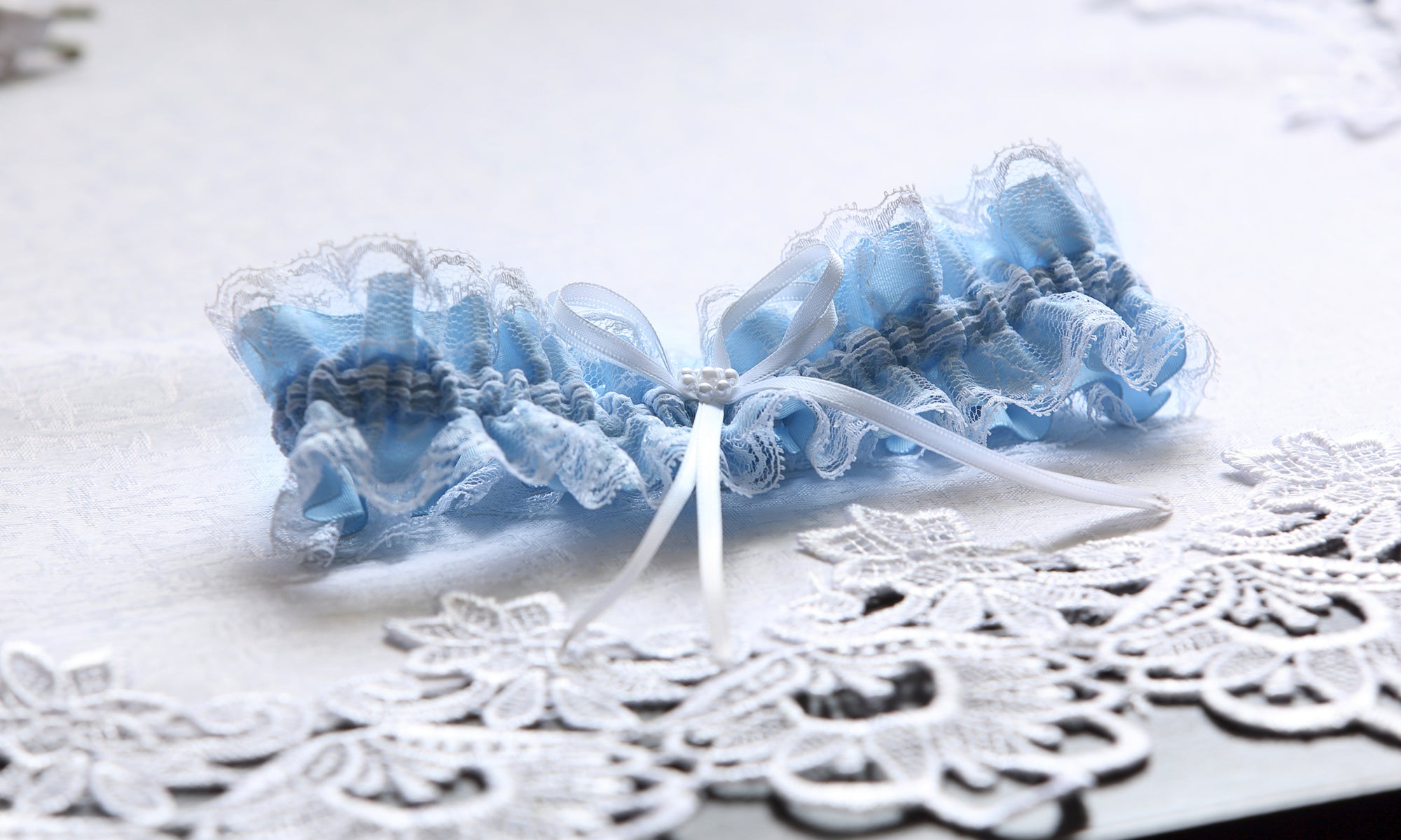 The Wedding Garter Tradition: What’s It All About and How to Choose One